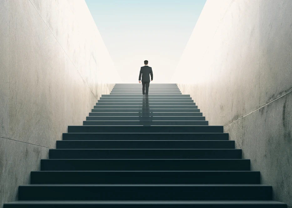 Effective Negotiation: The Art of Closing Business Deals